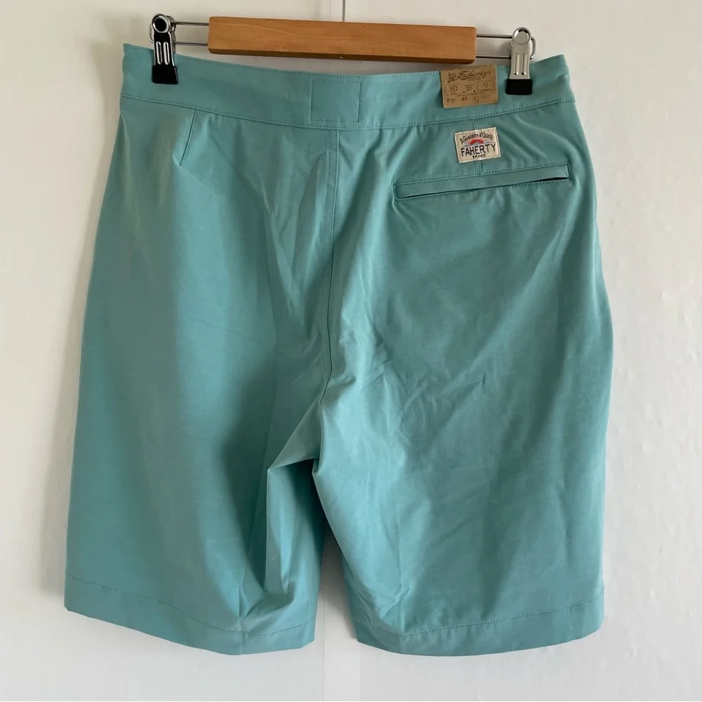 Faherty Green Shorts 9” inseam Men’s Size 30